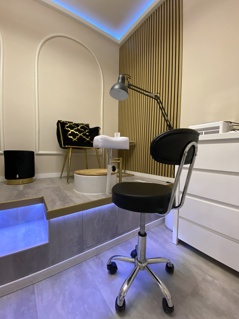 Feet 1 (L) – Dollea Coworking - Bild 2