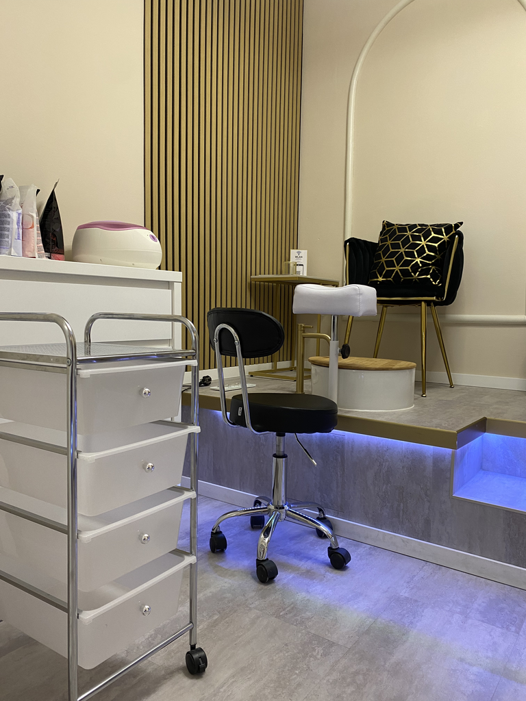 Feet 1 (L) – Dollea Coworking - Bild 9