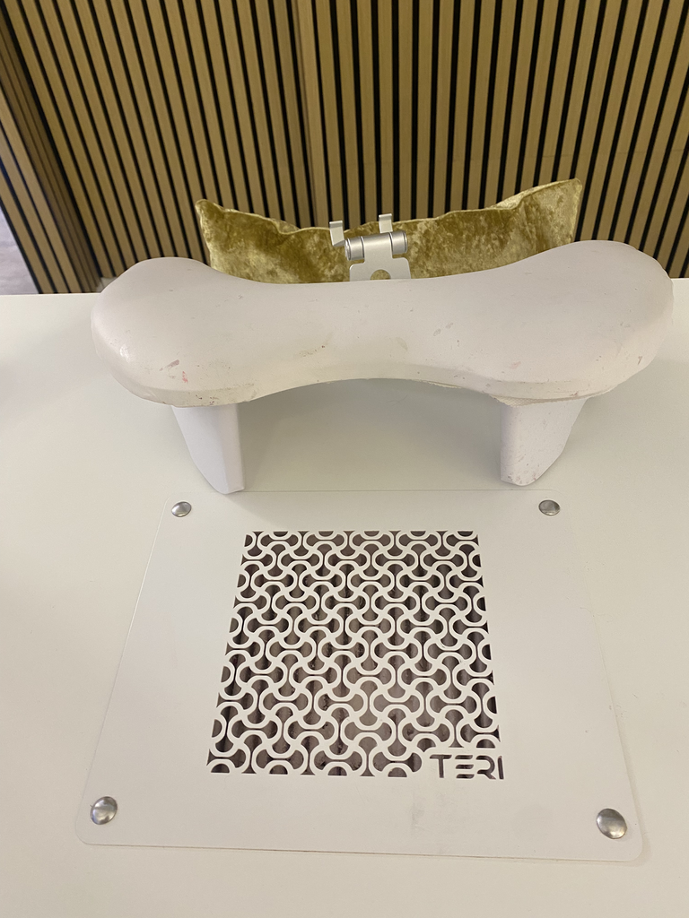 Nail Desk 1 (L) – Nagelarbeitsplatz für Maniküre - Bild 5