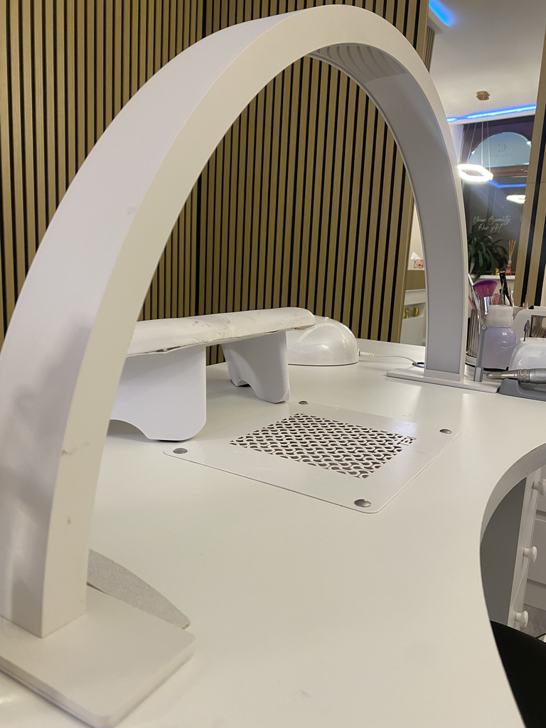 Nail Desk 1 (L) – Nagelarbeitsplatz für Maniküre - Bild 8